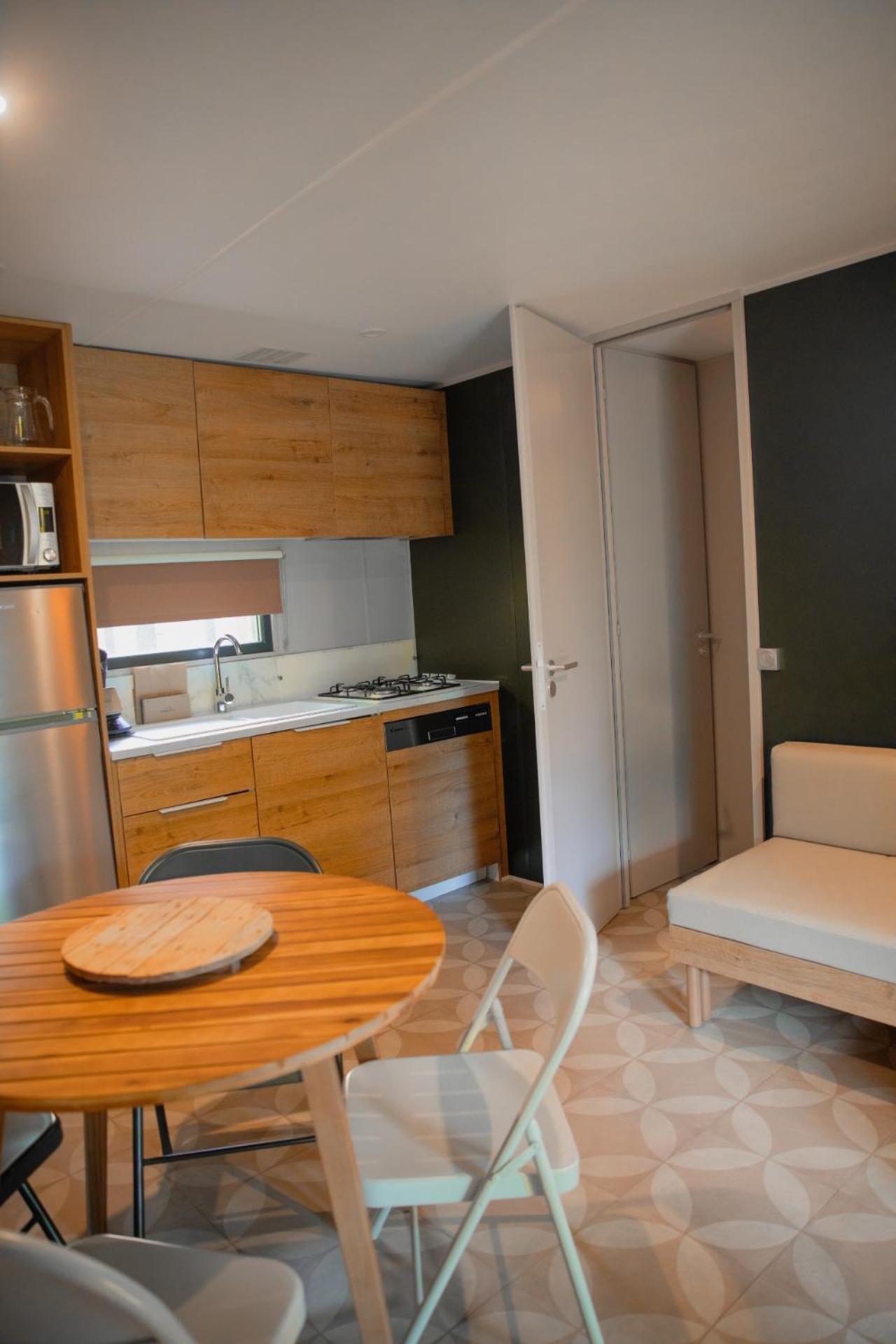 Rives D'arc Camping Vallon-Pont-dʼArc